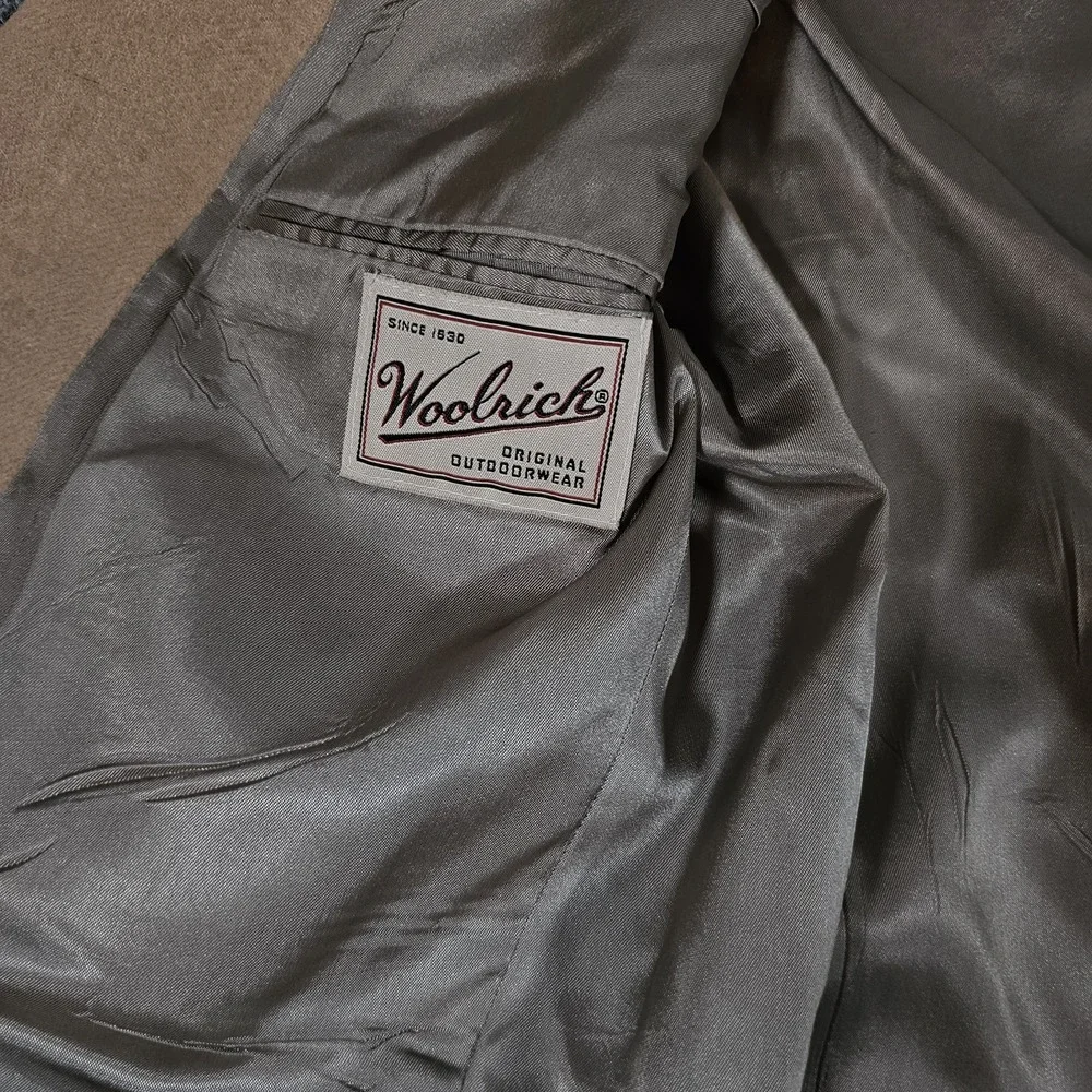 Vintage Woolrich Mens Sport Coat Jacket Blazer Camel Hair Size 46R Lined Pockets